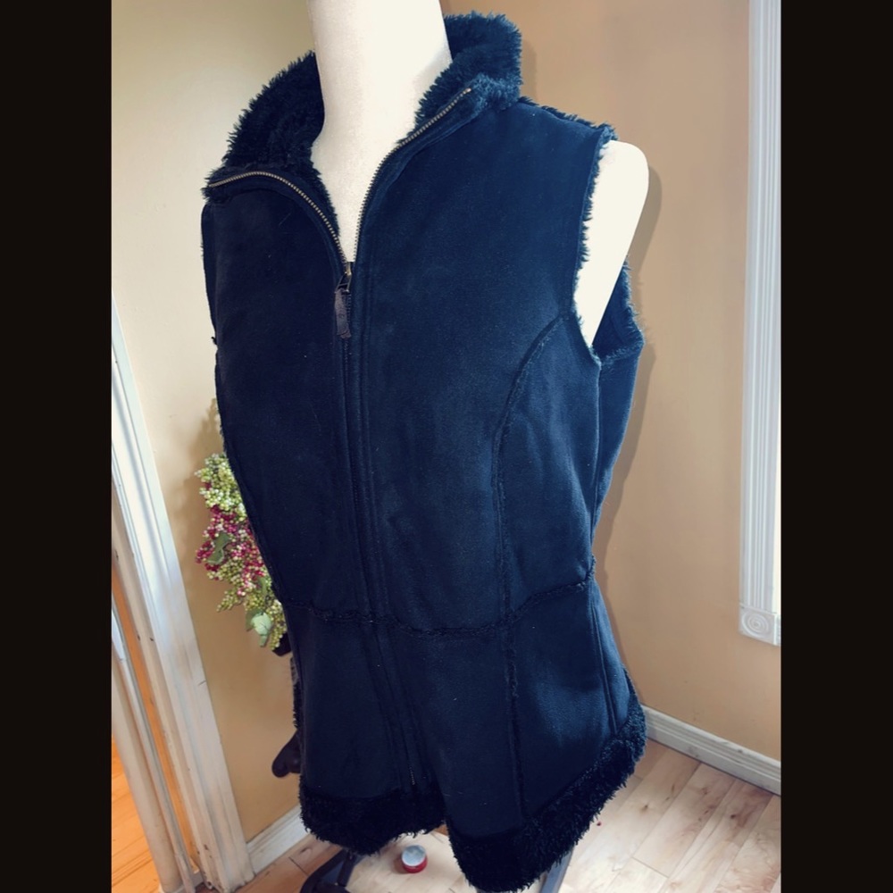 Women’s vest by Northern Reflection’s. Size S